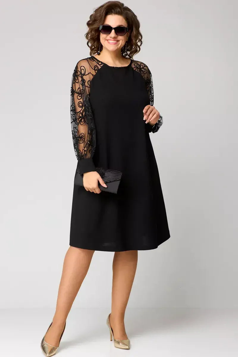 Audrey | Elegant black dress with lace sleeves