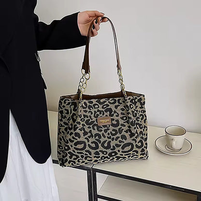 Leona | Stylish Leopard Print Shoulder Bag