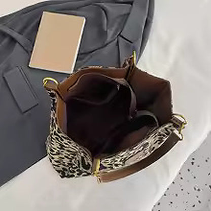 Leona | Stylish Leopard Print Shoulder Bag