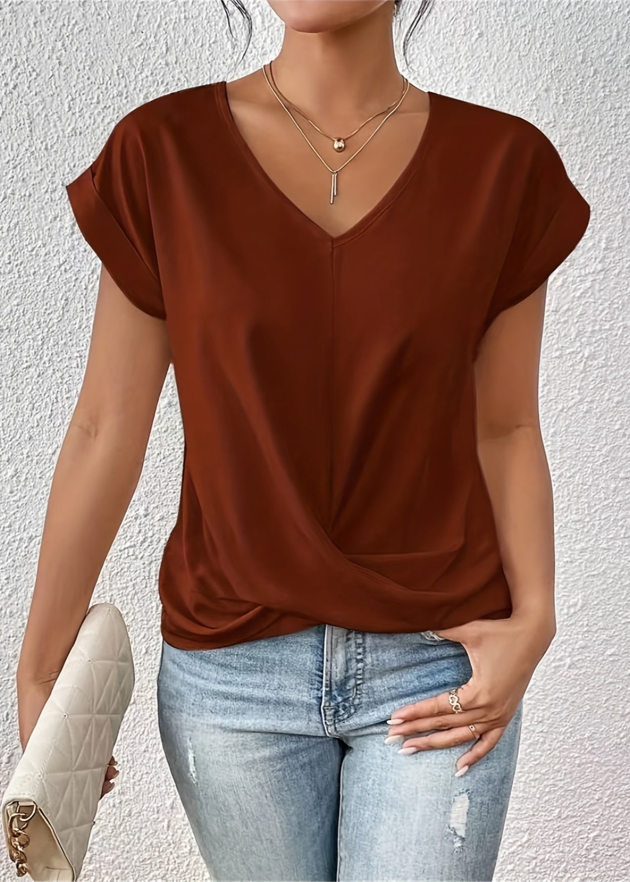 Nara | Casual T-shirt with sweetheart neckline
