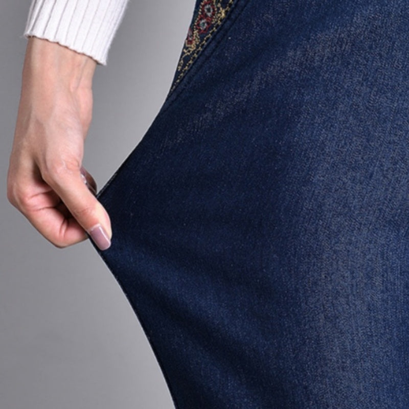 Elise | Women’s Stretch Jeans with Side Pockets
